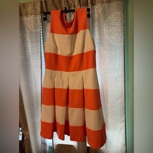 Be by Chetta B Women’s Size 16 Peach/White Fit/Flare Dress with Belt in EUC